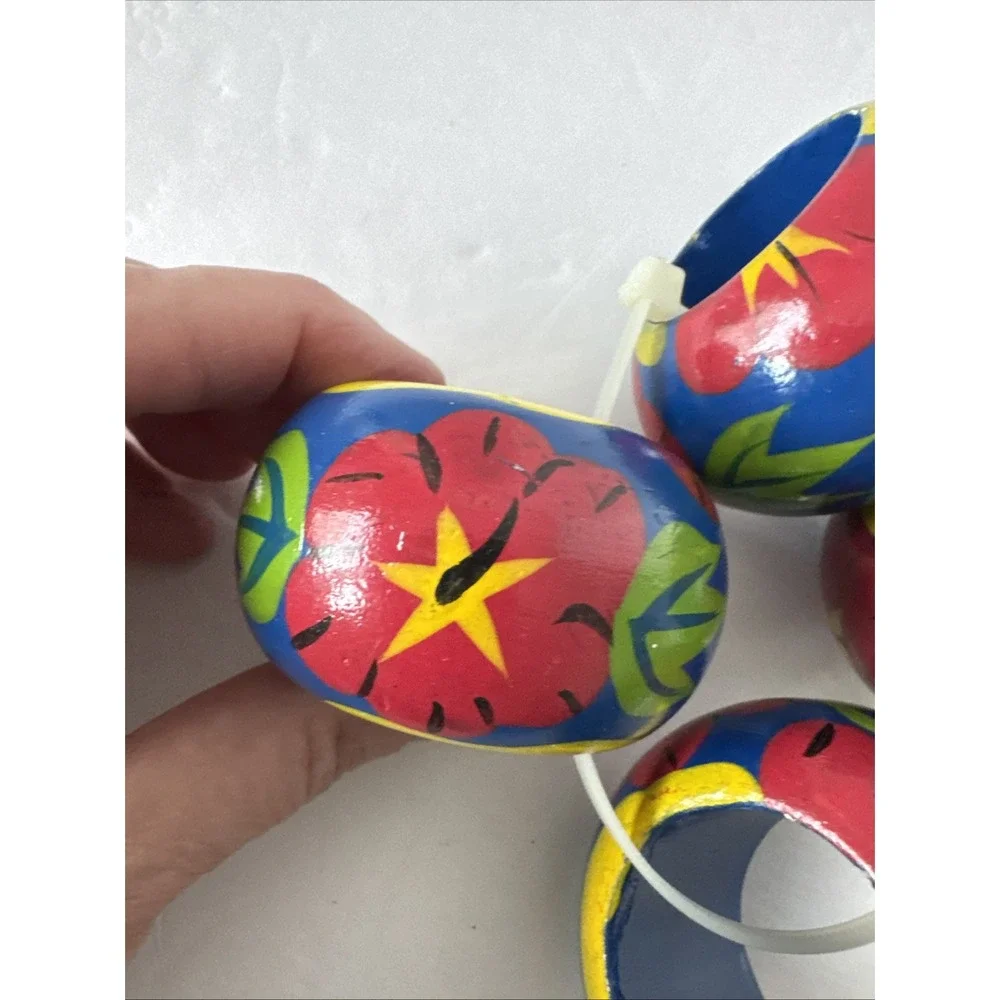 Wooden Floral Hand painted Napkin Rings Set‎ Of 4 Made In Philippines